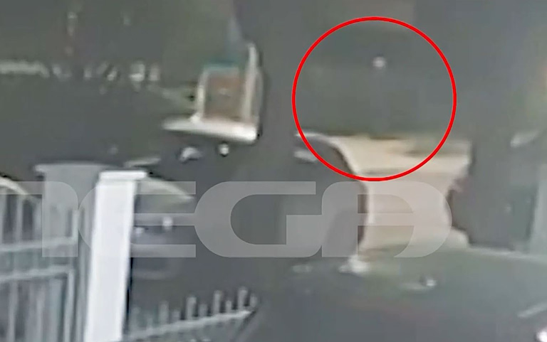 Μαρούσι: Βίντεο ντοκουμέντο με τον άγνωστο δράστη λίγο πριν επιτεθεί με μαχαίρι σε 17χρονο