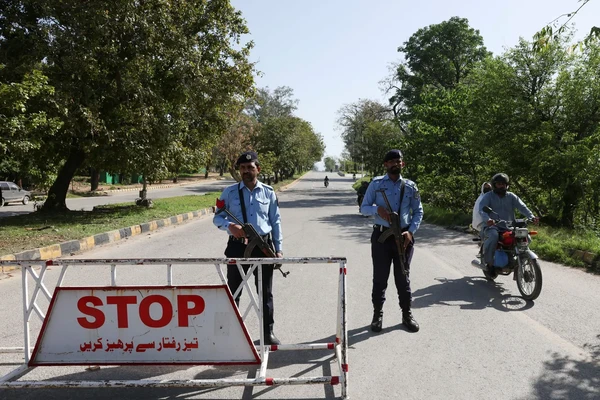 Αυξημένα μέτρα ασφαλείας στο Ισλαμαμπάντ ενόψει των ειρηνευτικών συνομιλιών ΗΠΑ-Ιράν