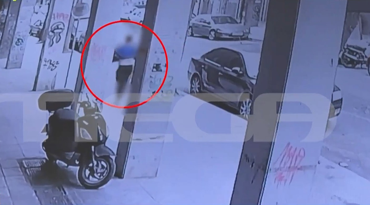 Μεταξουργείο: Βίντεο ντοκουμέντο από την επίθεση με μαχαίρι – Το θύμα κινείται αιμόφυρτο λίγο πριν καταρρεύσει