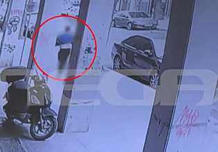 Μεταξουργείο: Βίντεο ντοκουμέντο από την επίθεση με μαχαίρι – Το θύμα κινείται αιμόφυρτο λίγο πριν καταρρεύσει