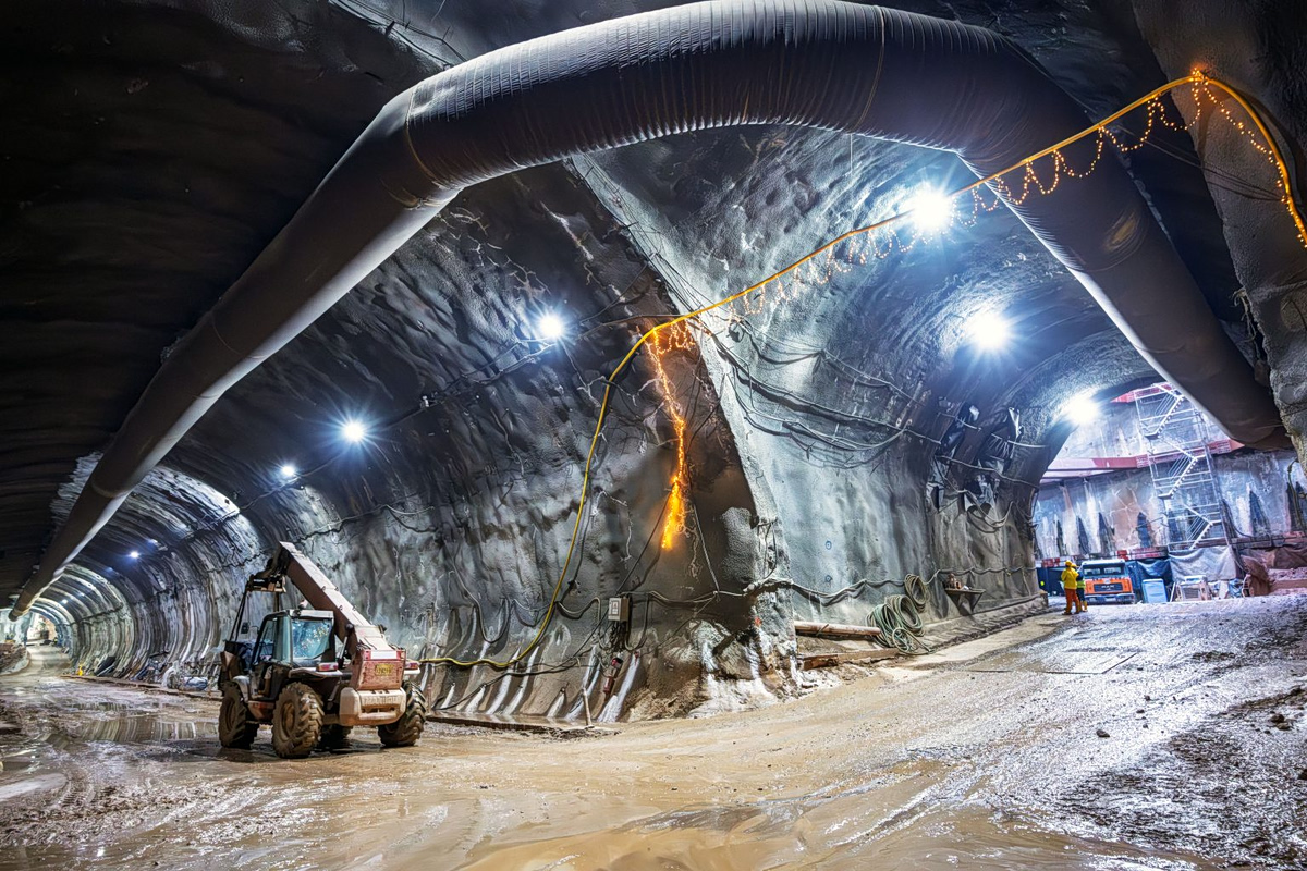 Μετρό: Προς τον Σταθμό Δικαστήρια ο «μετροπόντικας» της γραμμής 4 – Πέρασε την Κυψέλη