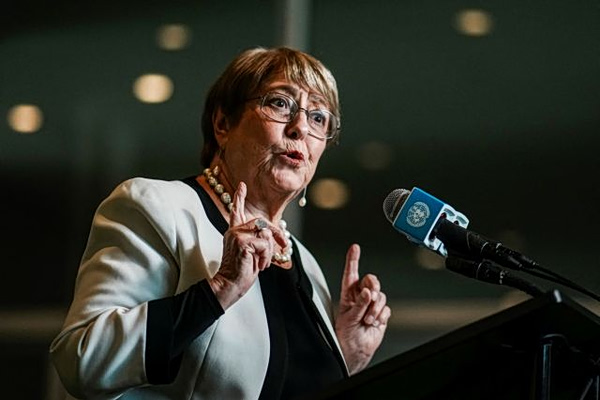 ΟΗΕ: Ο κόσμος είναι έτοιμος να αναθέσει σε γυναίκα το αξίωμα της Γενικής Γραμματέα, λέει η Μπατσελέτ