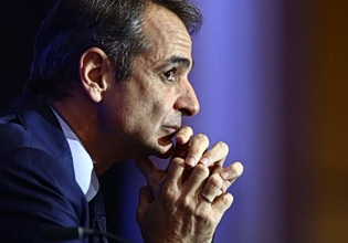 «Η δυσκολότερη στιγμή» για την κυβέρνηση- Εισηγήσεις για «σοβαρή αντίδραση» εδώ και τώρα – Το σημείωμα στους βουλευτές