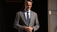 5+1 ανοιχτά μέτωπα ρίχνουν βαριά σκιά πάνω στην ομιλία Μητσοτάκη στη Βουλή για το Κράτος Δικαίου