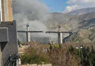 Βίντεο από το πλήγμα των ΗΠΑ και Ισραήλ στην ψηλότερη γέφυρα της Μέσης Ανατολής στο Ιράν