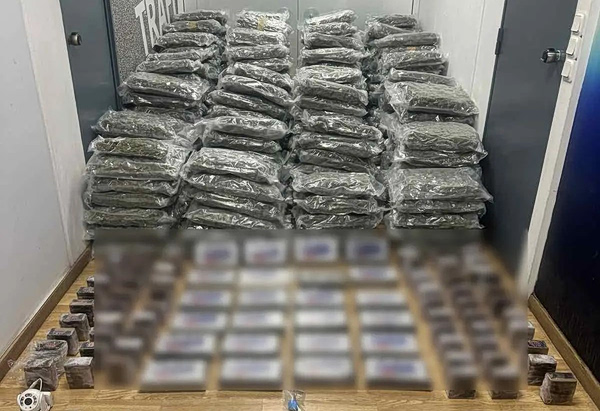 Εξαρθρώθηκε κύκλωμα που διακινούσε μεγάλες ποσότητες κοκαΐνης και κάνναβης – Κατασχέθηκαν ναρκωτικά αξίας 2,5 εκατ. ευρώ