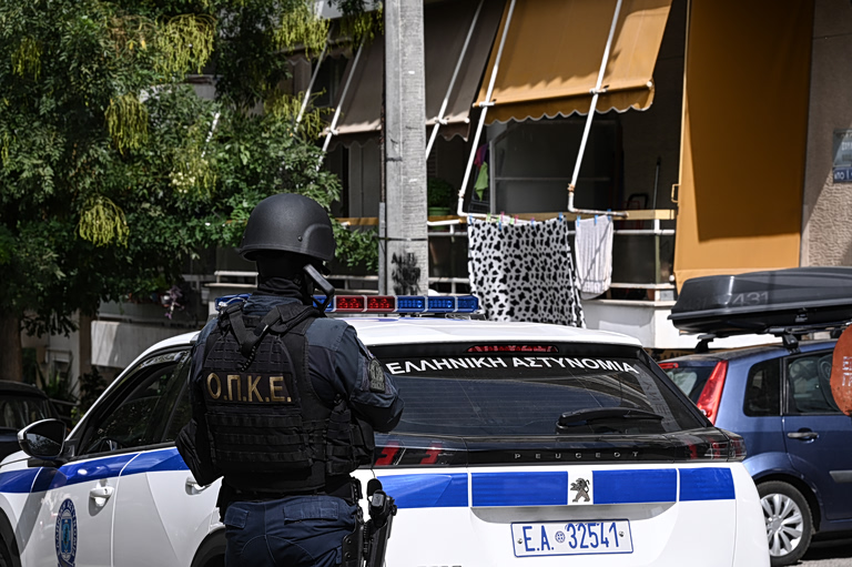 Χίος: Συνελήφθη οικιακή βοηθός που έδεσε και χτύπησε ηλικιωμένο στο κεφάλι