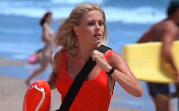 Γιατί η Νικόλ Έγκερτ εγκατέλειψε το Baywatch όταν ήταν η κορυφαία σειρά του πλανήτη