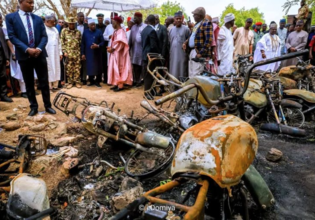 Το Ισλαμικό Κράτος ανέλαβε την ευθύνη για τη σφαγή τουλάχιστον 29 κατοίκων στη Νιγηρία