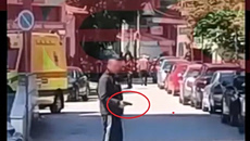 Βίντεο ντοκουμέντο με τον άνδρα ασθενή να κρατά όπλο στο Κρατικό Νοσοκομείο Νίκαιας