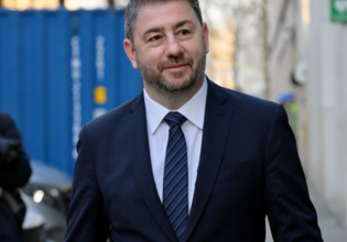 Έκτακτη εισφορά στα κέρδη και κατάργηση χρεώσεων – Παρεμβάσεις για τις τράπεζες προαναγγέλλει ο Ανδρουλάκης