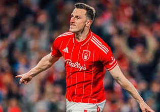 Νότιγχαμ Φόρεστ – Άστον Βίλα 1-0: Reds από «ατσάλι», προβάδισμα για τελικό!