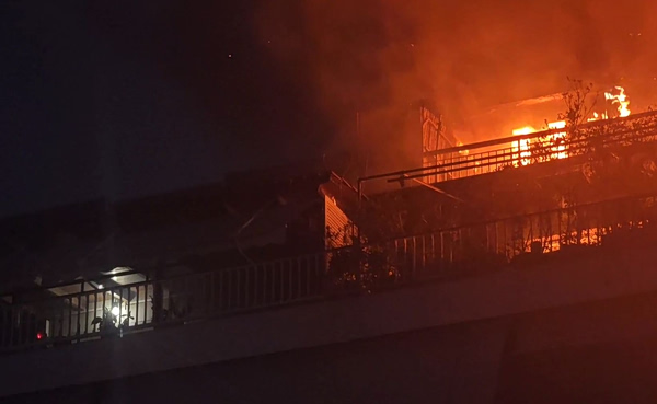 Τραγωδία στη Νέα Σμύρνη – Νεκρή μια γυναίκα από τη φωτιά σε διαμέρισμα