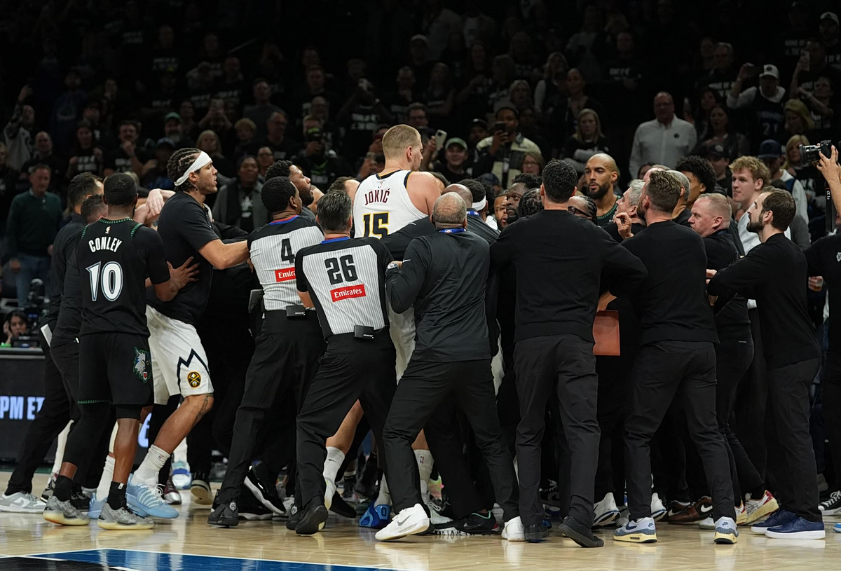 Σύρραξη με πρωταγωνιστή τον Γιόκιτς στο Τίμπεργουλβς – Νάγκετς (vid)