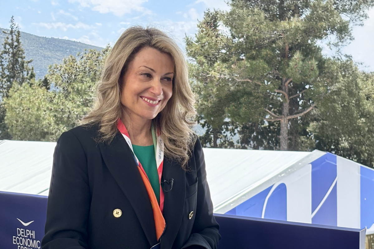 ΟΤ Delphi Economic Forum XI – Λαζαράκου: Έρχονται έλεγχοι με ΑΙ – H προειδοποίηση για crypto