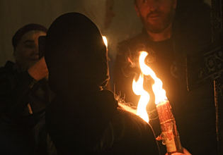 Ανοίγουν οι Άγιοι Τόποι στα Ιεροσόλυμα – Κανονικά το Άγιο Φως στην Ελλάδα