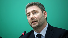 Παρέμβαση Ανδρουλάκη: Ανοίγουμε τη συζήτηση για τη μείωση του χρόνου εργασίας