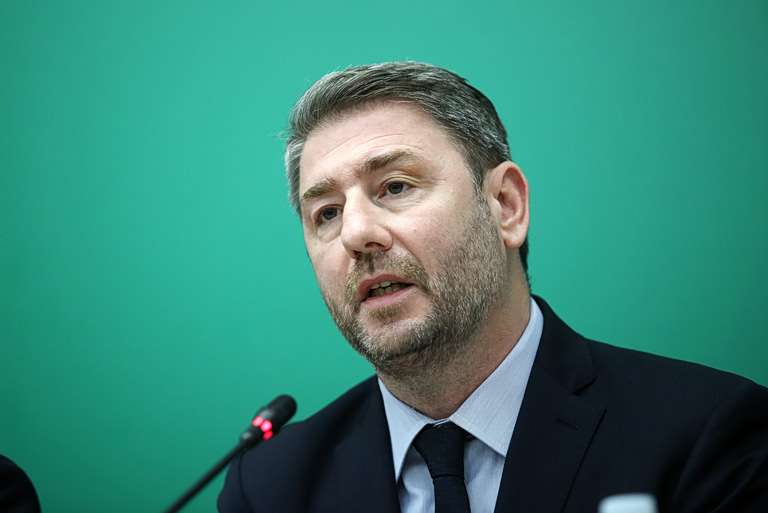 Παρέμβαση Ανδρουλάκη: Ανοίγουμε τη συζήτηση για τη μείωση του χρόνου εργασίας