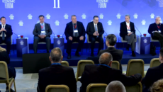 Οικονομικό φόρουμ Δελφών: Γιατί κρίνεται αναγκαία η συνταγματική αναθεώρηση – Στο επίκεντρο το άρθρο 86 περί ευθύνης υπουργών