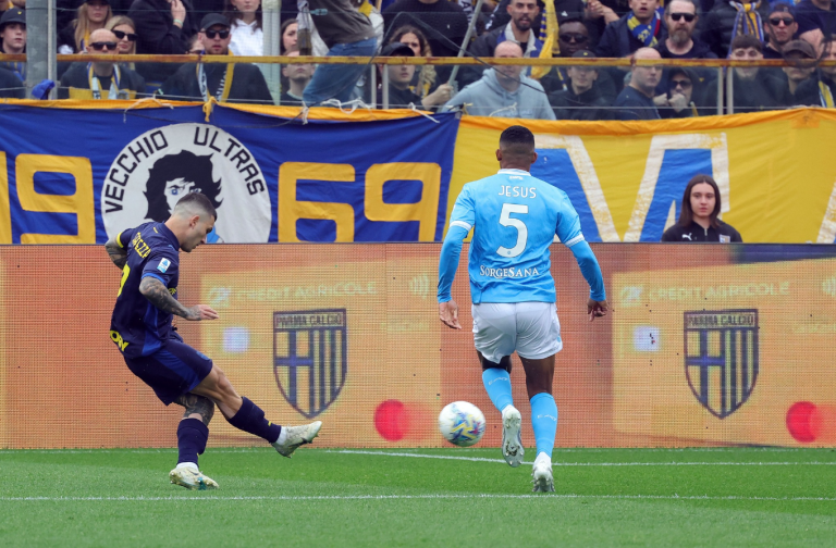 Πάρμα – Νάπολι 1-1: Ο Στρεφέτσα έβαλε «στοπ» στους Παρτενοπέι (vid)