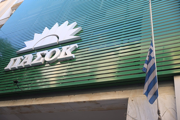 Το ΠΑΣΟΚ «σπρώχνει» το Μαξίμου προς τις κάλπες