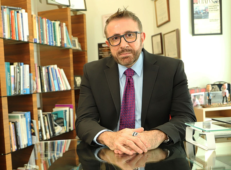 Το μίσος, η βασική αιτία των ανισοτήτων στην υγεία