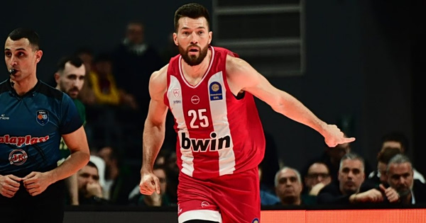 Νέα σενάρια για τον Πίτερς: «Έχει δεσμευτεί εδώ και εβδομάδες»