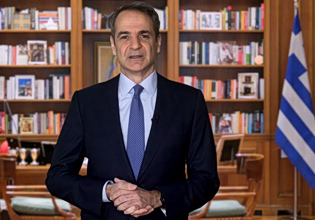 Μητσοτάκης: Το φως κερδίζει το σκοτάδι – Θα ξεπεράσουμε τις δυσκολίες με τη συνοχή της κοινωνίας μας