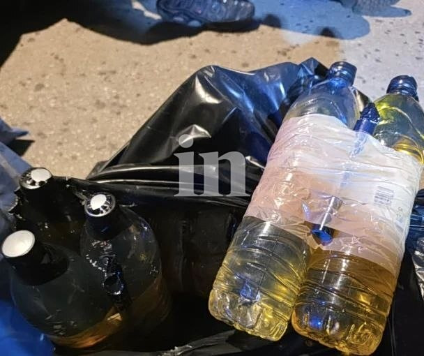 Νέος Κόσμος: Κατέσχεσαν σακούλες με μολότοφ ΒΙΝΤΕΟ-ΦΩΤΟ 26 Νέος Κόσμος: Κατέσχεσαν σακούλες με μολότοφ ΒΙΝΤΕΟ-ΦΩΤΟ