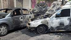 Κυψέλη: Μεγάλη αναστάτωση από φωτιά που ξέσπασε σε σταθμευμένο βαν