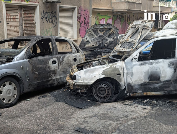 Κυψέλη: Μεγάλη αναστάτωση από φωτιά που ξέσπασε σε σταθμευμένο βαν