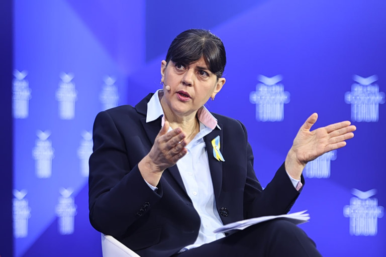 Live η Λάουρα Κοβέσι: Ο ΟΠΕΚΕΠΕ είναι έγκλημα, «νεποτισμός και πελατειακές σχέσεις» - «Αντιπερασπισμός» οι επιθέσεις στην Εισαγγελία