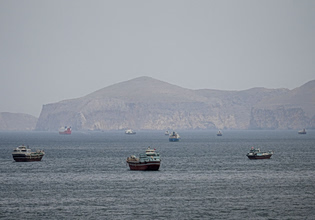 Το Ιράν λέει ότι εισέπραξε τα πρώτα διόδια για τα Στενά του Ορμούζ – NNA: Οι IDF πυρπολούν σπίτια στον Λίβανο