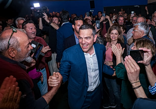 Ο τελευταίος σταθμός της «Ιθάκης», πρώτος σταθμός μιας νέας πορείας, το σύνθημα του Αλέξη Τσίπρα από την Κρήτη