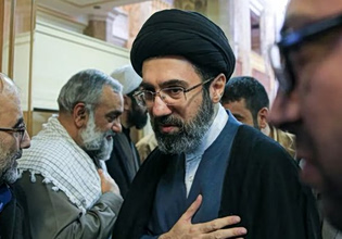 Ο Χαμενεΐ επιμένει στον έλεγχο του Ορμούζ, στην εκεχειρία που συμπεριλαμβάνει τον Λίβανο και τις διαπραγματεύσεις