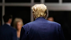 Μήπως ο πρόεδρος Τραμπ έκανε λάθος που τα έβαλε με τον Πάπα – Η «ιερή μάχη» που μπορεί να του στοιχίσει ακριβά