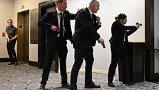 Πυροβολισμοί στο Δείπνο της Ένωσης Ανταποκριτών του Λευκού Οίκο – Απομακρύνθηκαν οι επίσημοι και ο Τραμπ