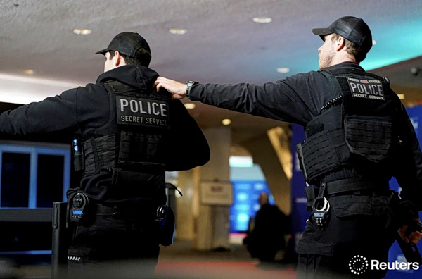 Πυροβολισμοί στην Ουάσινγκτον στο Δείπνο της Ένωσης Συντακτών Λευκού Οίκου –  Ο Τραμπ διέφυγε