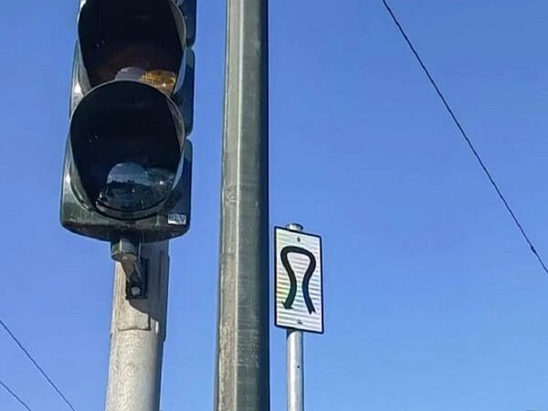 Αθήνα: Η περίεργη πινακίδα και τι πρέπει να γνωρίζουν οι οδηγοί