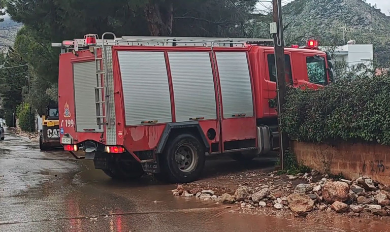 Κακοκαιρία Erminio: Πάνω από 1.100 κλήσεις στην Πυροσβεστική σε όλη την Ελλάδα – 752 μόνο στην Αττική