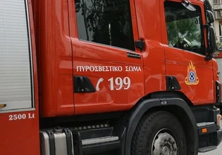 Κινητοποίηση της Πυροσβεστικής για φωτιά σε διαμέρισμα στα Πατήσια