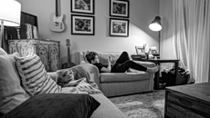 Σήμερα θα αράξω: Το να μένεις στο σπίτι σου κάνει καλό