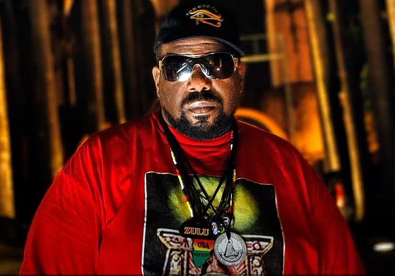 Afrika Bambaataa: Πέθανε ο τραγουδιστής της χιπ χοπ σε ηλικία 68 χρόνων από καρκίνο