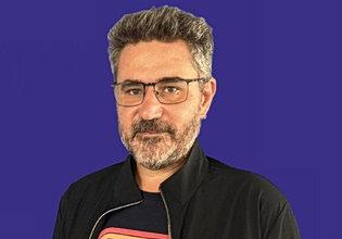 Βασίλης Ρίζος: Το μεσημέρι το τελευταίο αντίο στον γιο της Θεανώς Φωτίου που έφυγε ξαφνικά από τη ζωή