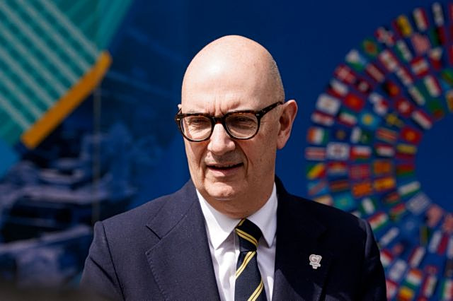 Γαλλία: Τα Στενά του Ορμούζ πρέπει να ανοίξουν ξανά, αλλά «όχι με οποιοδήποτε τίμημα»