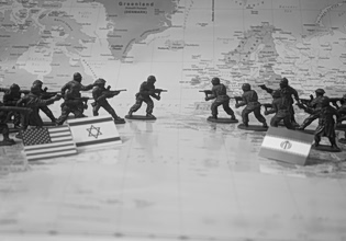 Τραμπ: Δεν ξέρουμε ποιος ηγείται του Ιράν – Αραγκτσί: Δεν ξέρουμε αν οι ΗΠΑ είναι σοβαρές στην διπλωματία