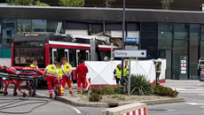 Σάλτσμπουργκ: Τρόλεϊ «καρφώθηκε» σε σούπερ μάρκετ – Ένας νεκρός και επτά τραυματίες