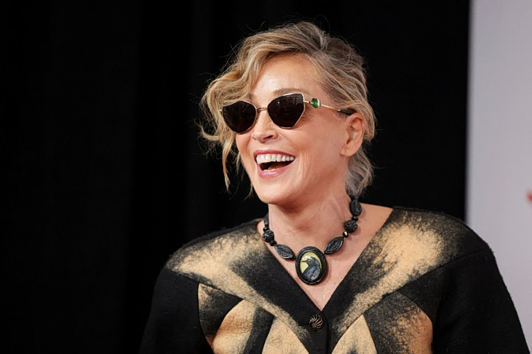 Σάρον Στόουν: Αποκαλύπτει ποιος ηθοποιός φιλάει καλύτερα στο Χόλιγουντ