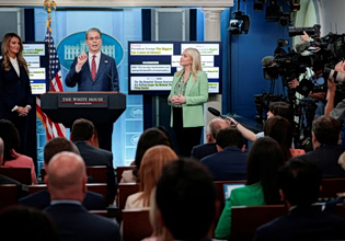 Ρωσικό πετρέλαιο: Η κυβέρνηση των ΗΠΑ παρατείνει τελικά την προσωρινή αναστολή των κυρώσεων