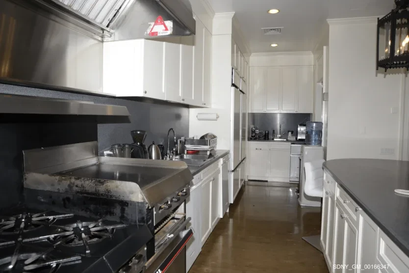 Αρχεία Έπσταϊν